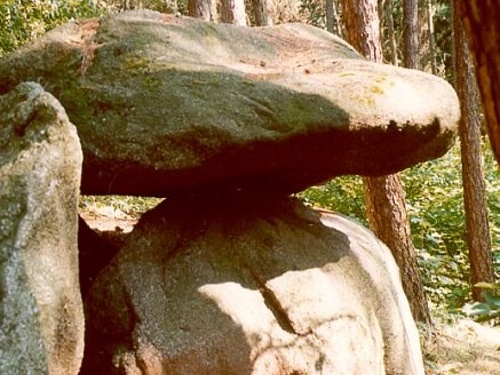 Myslkovský dolmen	